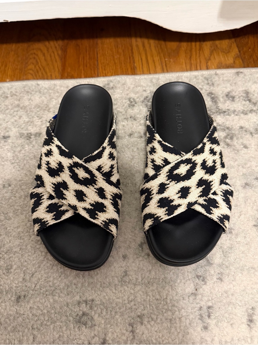Rothy’s The Weekend Slide in Sandy Cat Leopard